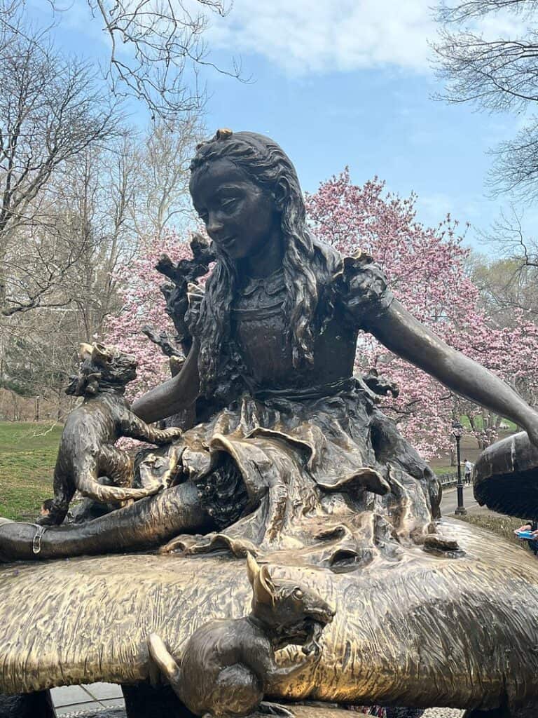 Alice in Wonderland Statue in Central Park, New York City